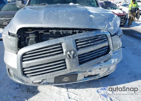 2015 Ram 1500 Big Horn z USA, uszkodzony, nr VIN 1C6RR7LT9FS772920